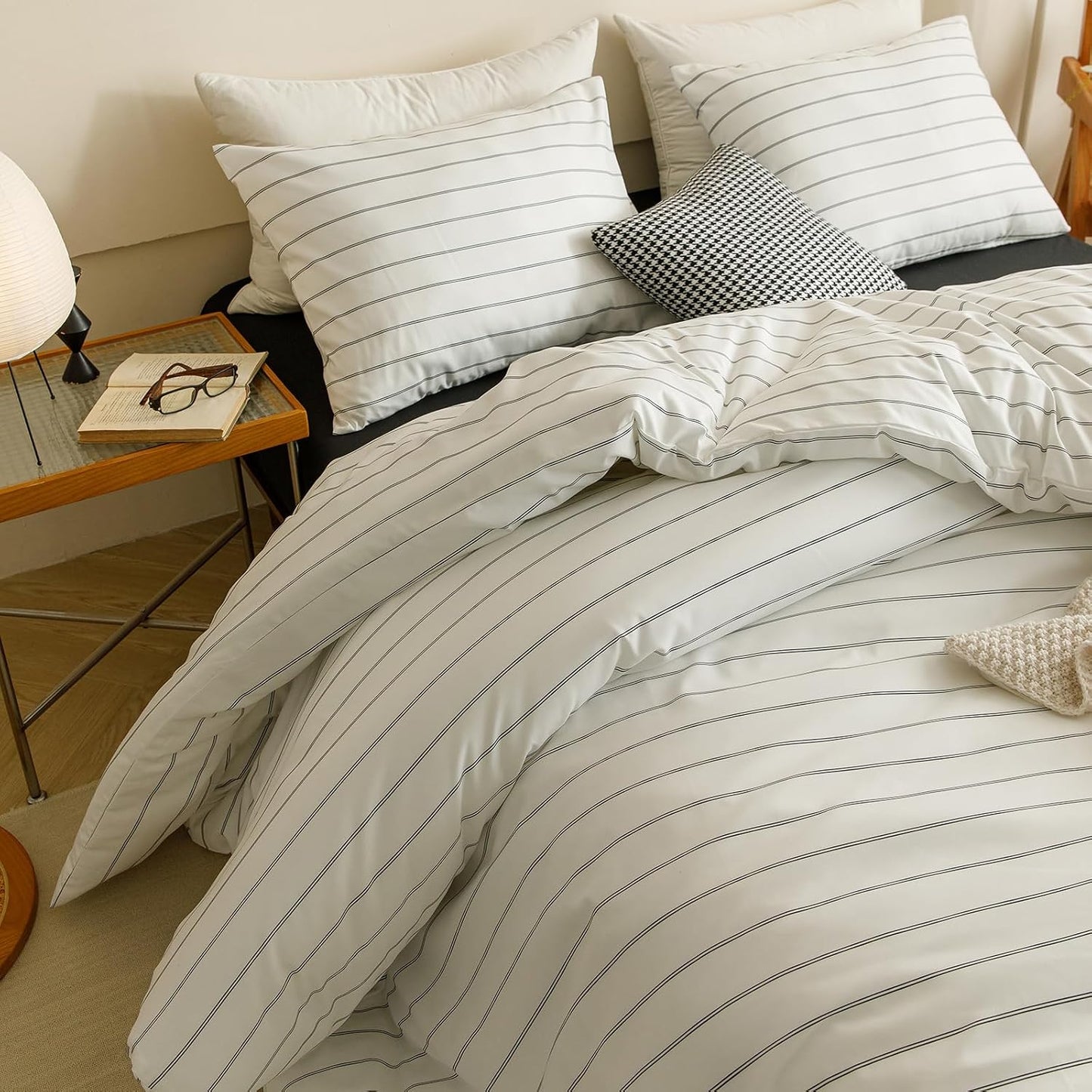 Striped Queen Comforter Set White Black Bedding Comforter Sets White Queen Comforter Soft Farmhouse Comforter with 2 X Pillow Cases
