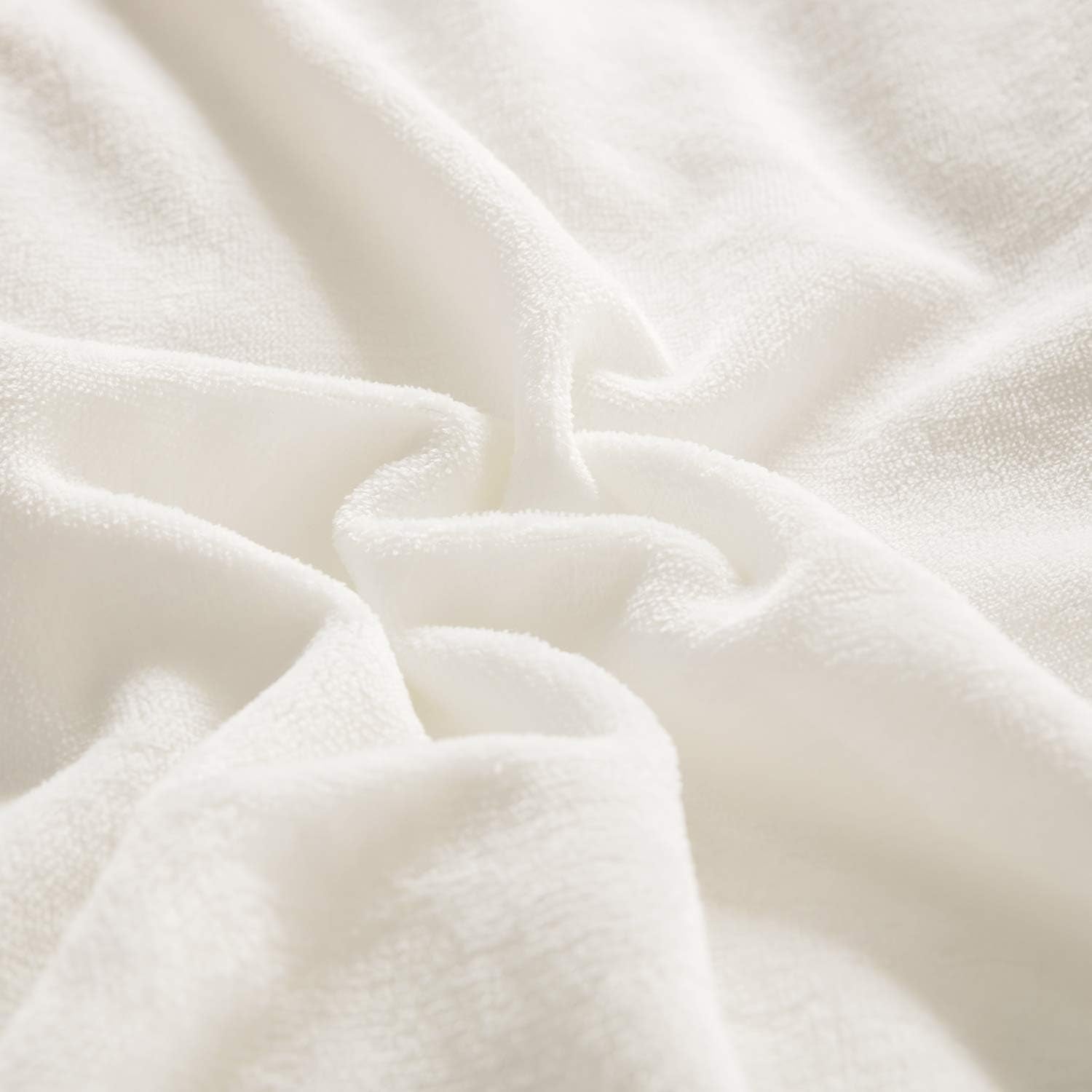 White Velvet Queen Comforter Set Fluffy Bedding Comforter Sets Soft Comforter Queen with 2 X Pillow Cases