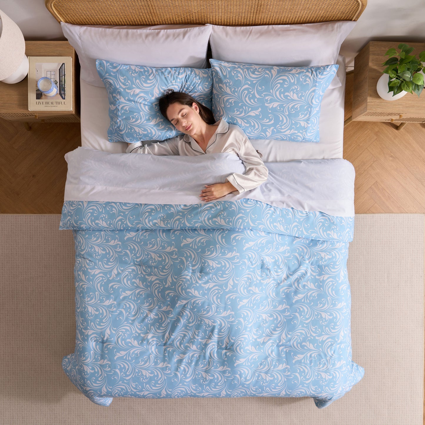 Queen Comforter Set, Biomorphic Design Queen Size Comforter Set, 7-Pc All Season Bedding Comforter Set, Blue