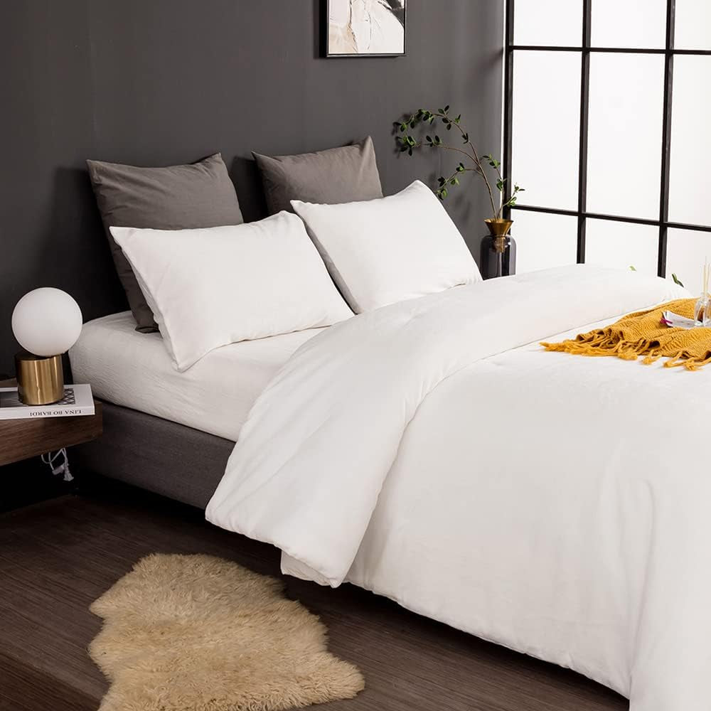 White Velvet Queen Comforter Set Fluffy Bedding Comforter Sets Soft Comforter Queen with 2 X Pillow Cases